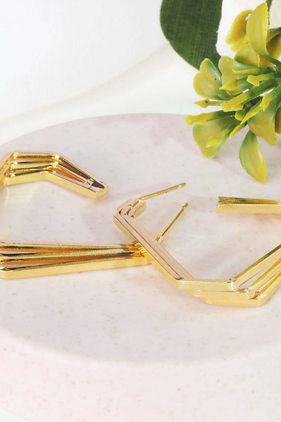 Brinco Argola Três Triângulos