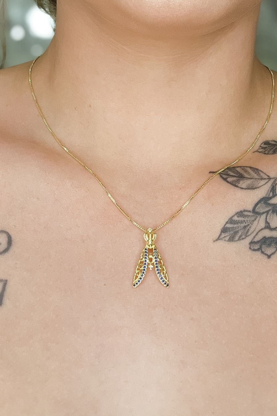 Colar Nossa Senhora Com Zircônias Azuis