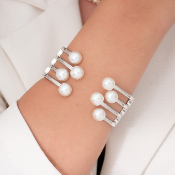 Bracelete Aberto 4 fios com pérolas