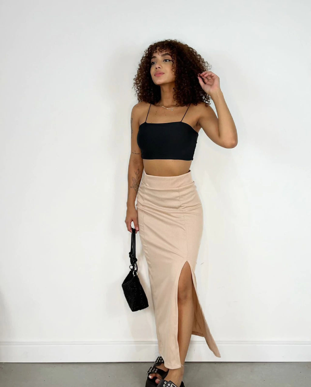 Saia Feminina Midi em Ribana com Fenda Fabiola Ref. 1346