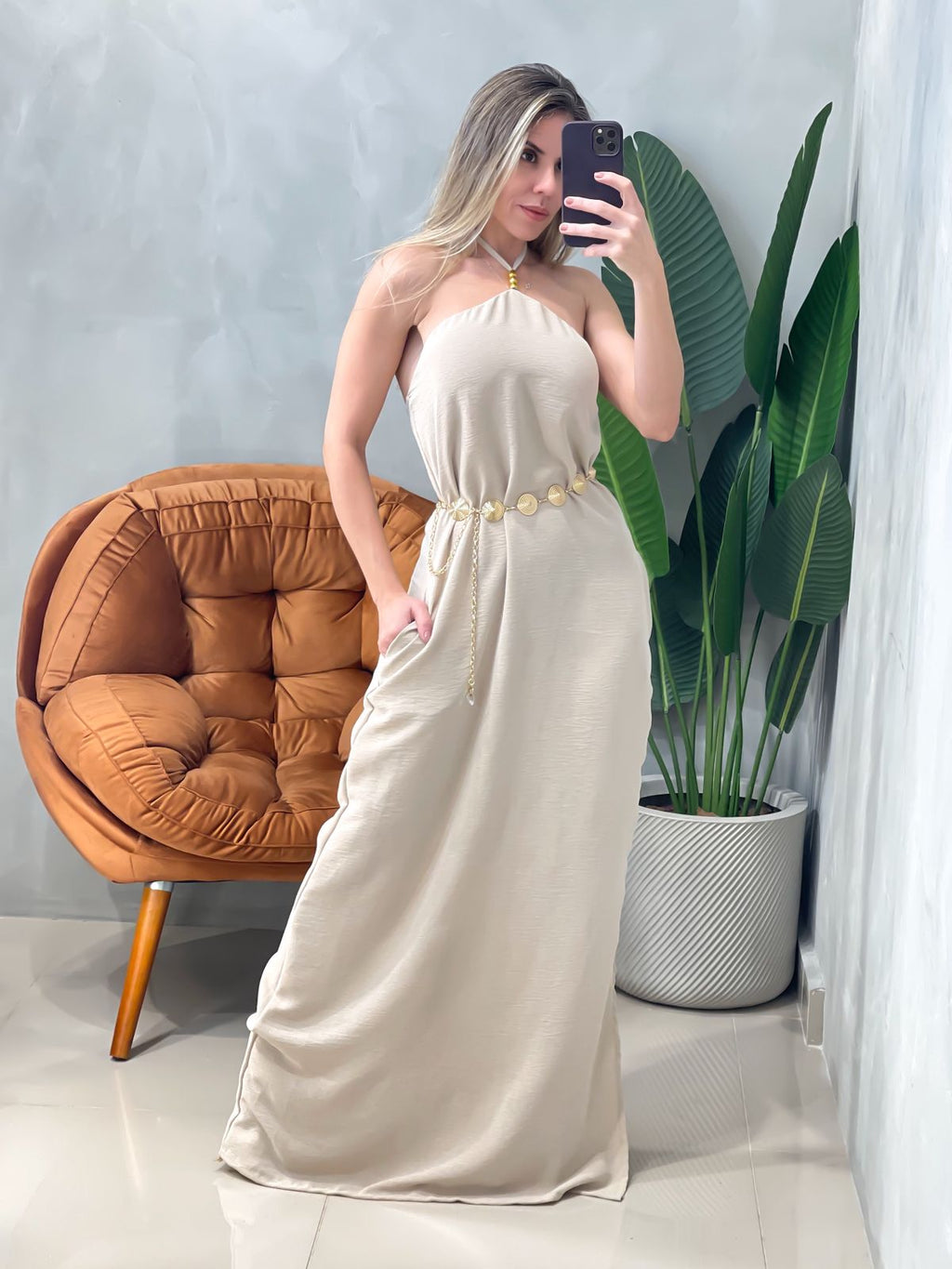 Vestido Longo em Crepe com Fenda