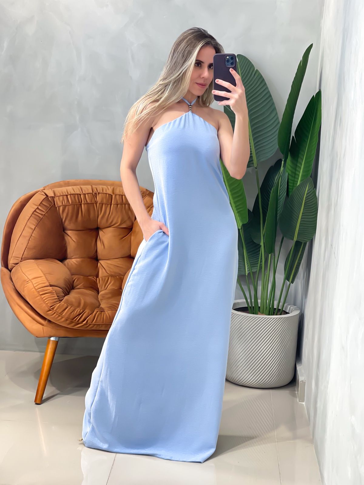 Vestido Longo em Crepe com Fenda