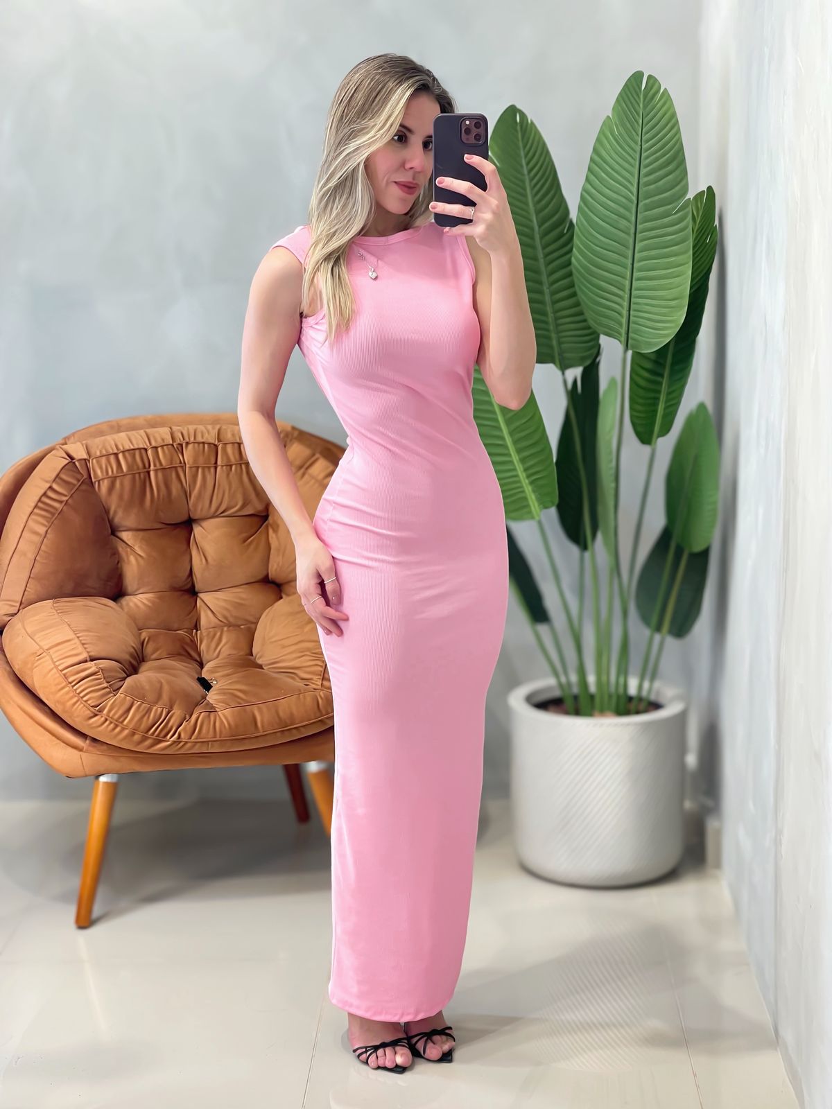 Vestido Longo c/ Decote Costas